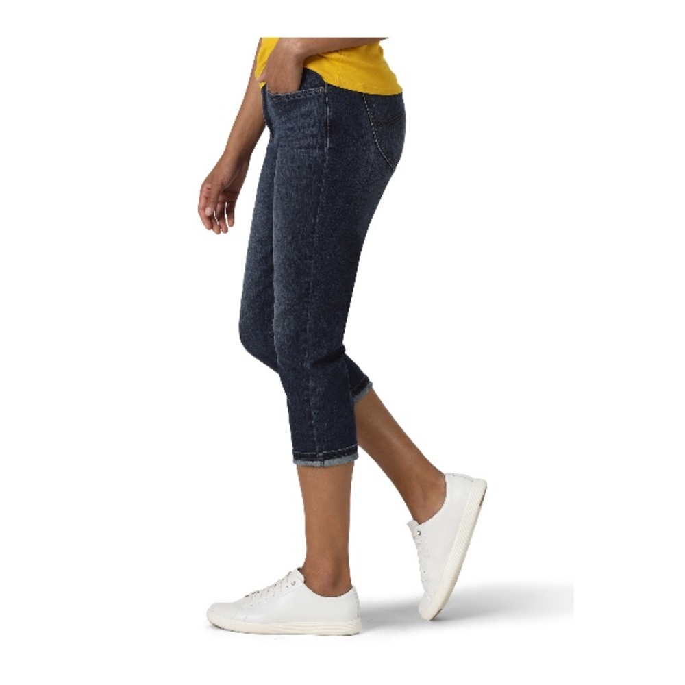 NWT Lee Riders Women's Belted Cuffed Capri Jean - Picture 3 of 3